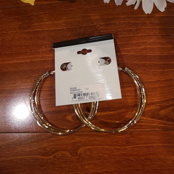 Nine West Hoop Gold Earrings - Picture 3 of 8
